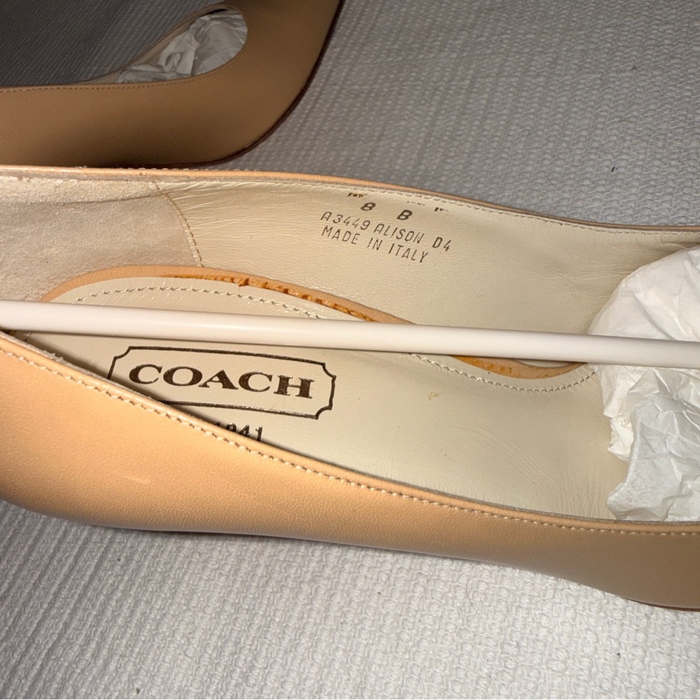 Coach Alison D4 Nude Leather Kitten Heels Size 8B Made in Italy NWOT - Picture 9 of 11